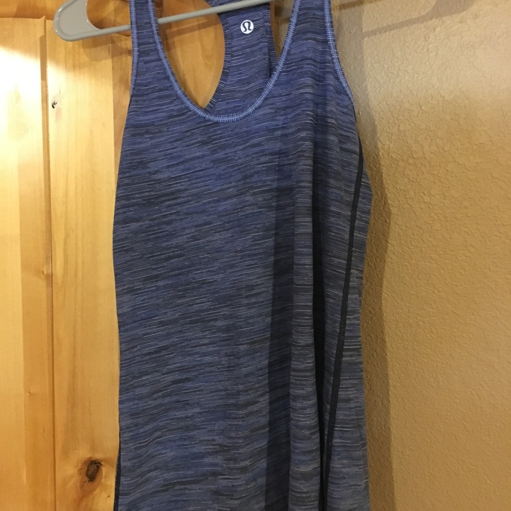 Lululemon tank blue and black